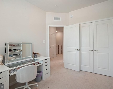 3443 Carnaby Street - Photo Thumbnail 21