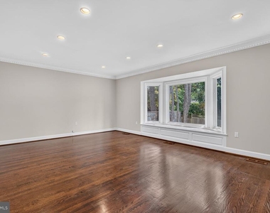 6216 Goodview Street - Photo Thumbnail 7