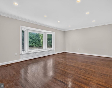 6216 Goodview Street - Photo Thumbnail 6