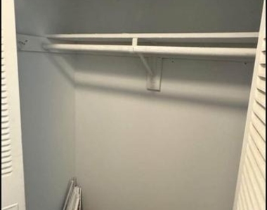 11124 Oak Leaf Drive - Photo Thumbnail 22