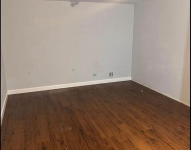 11124 Oak Leaf Drive - Photo Thumbnail 11