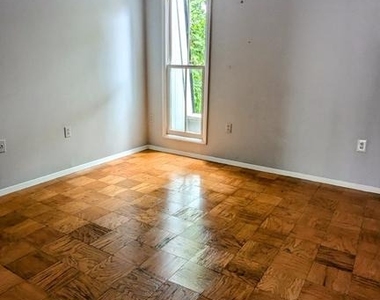 11124 Oak Leaf Drive - Photo Thumbnail 10