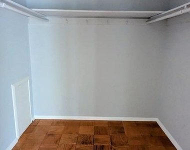 11124 Oak Leaf Drive - Photo Thumbnail 19