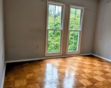 11124 Oak Leaf Drive - Photo Thumbnail 14