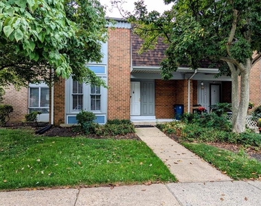 11124 Oak Leaf Drive - Photo Thumbnail 1