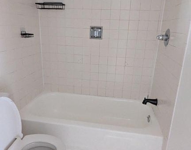 11124 Oak Leaf Drive - Photo Thumbnail 16