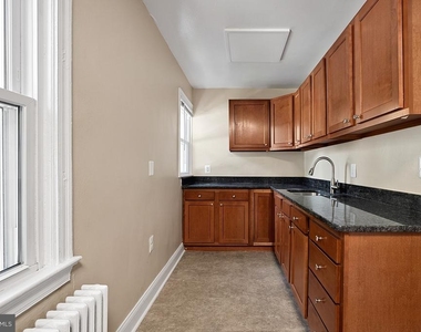 8507 Flower Avenue - Photo Thumbnail 14