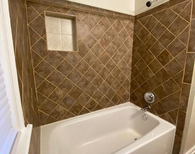 8505 Flower Avenue - Photo Thumbnail 4
