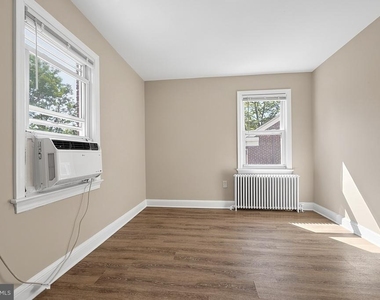 8505 Flower Avenue - Photo Thumbnail 16