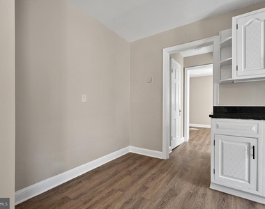 8505 Flower Avenue - Photo Thumbnail 10