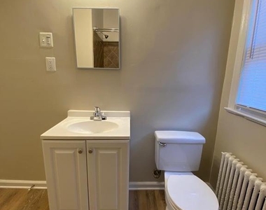 8505 Flower Avenue - Photo Thumbnail 2