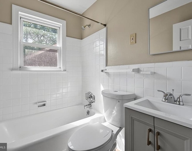 8505 Flower Avenue - Photo Thumbnail 19