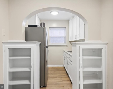 8503 Flower Avenue - Photo Thumbnail 11