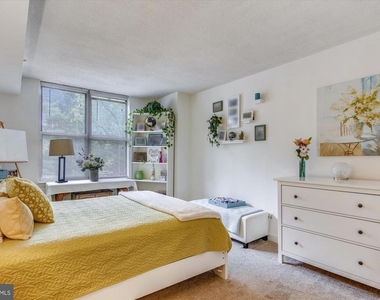 5000 Battery Lane - Photo Thumbnail 2