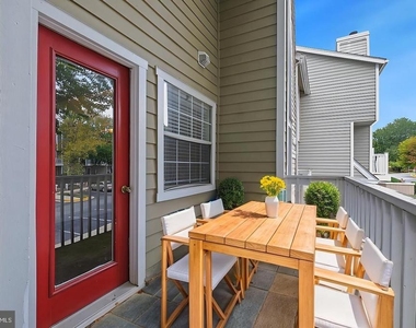 5716 Chapman Mill Drive - Photo Thumbnail 11