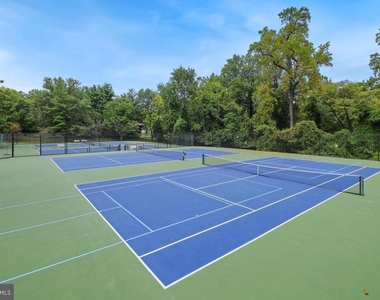 5716 Chapman Mill Drive - Photo Thumbnail 24