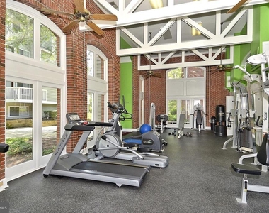 5716 Chapman Mill Drive - Photo Thumbnail 28