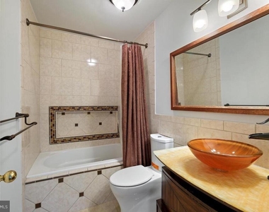 5716 Chapman Mill Drive - Photo Thumbnail 14