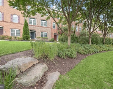 8120 Westside Boulevard - Photo Thumbnail 2