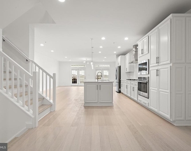 8120 Westside Boulevard - Photo Thumbnail 19
