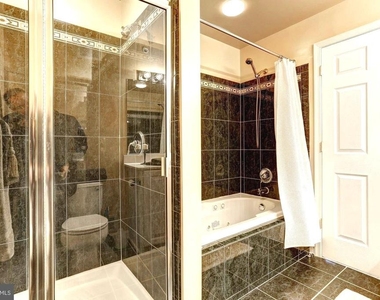 10806 Warfield Place - Photo Thumbnail 5