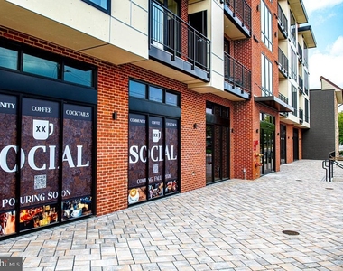 128 N Bond Street - Photo Thumbnail 56