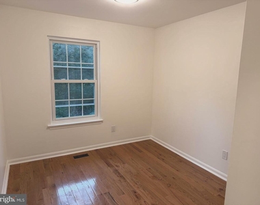220 Ferring Court - Photo Thumbnail 19