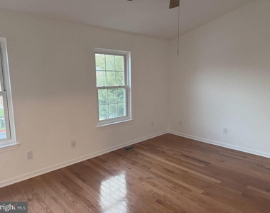 220 Ferring Court - Photo Thumbnail 15