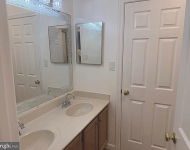 220 Ferring Court - Photo Thumbnail 21