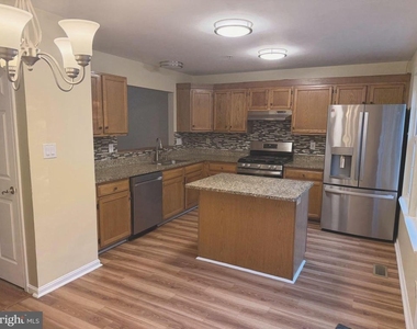 220 Ferring Court - Photo Thumbnail 6