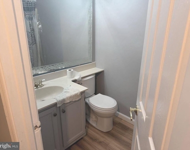 220 Ferring Court - Photo Thumbnail 27