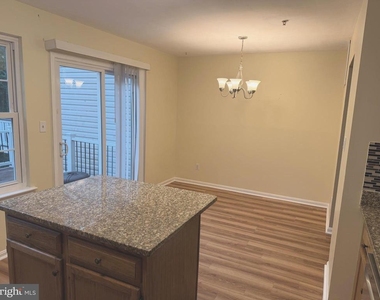 220 Ferring Court - Photo Thumbnail 7