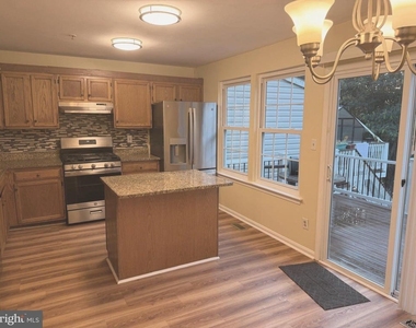 220 Ferring Court - Photo Thumbnail 5