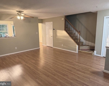 220 Ferring Court - Photo Thumbnail 4