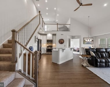 3510 Starlight Street - Photo Thumbnail 8