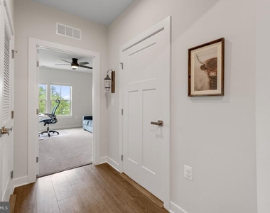 3510 Starlight Street - Photo Thumbnail 28