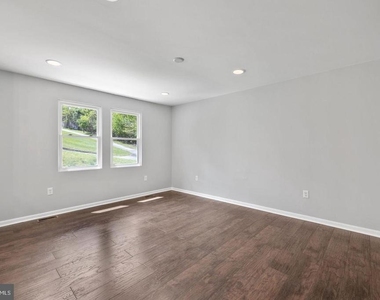3491 Solomons Island Road - Photo Thumbnail 4