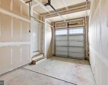 529 Swansea Drive - Photo Thumbnail 34