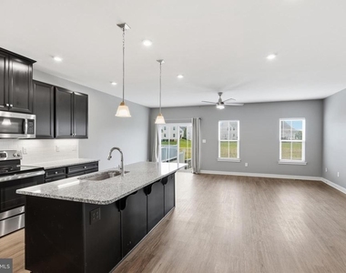 529 Swansea Drive - Photo Thumbnail 3