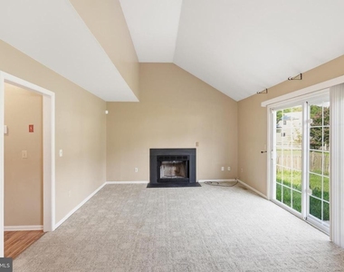 251 N Caroline Place - Photo Thumbnail 18