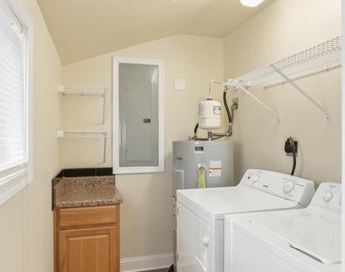 4 Thorn Street - Photo Thumbnail 13