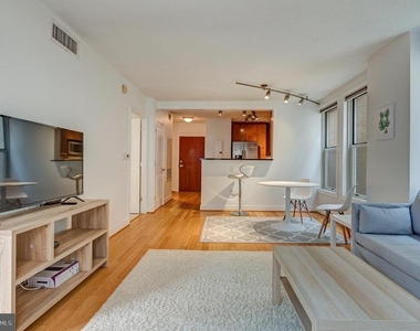915 E Street Nw - Photo Thumbnail 1