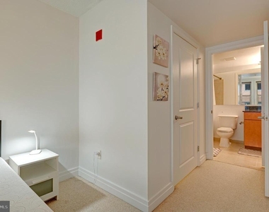 915 E Street Nw - Photo Thumbnail 16