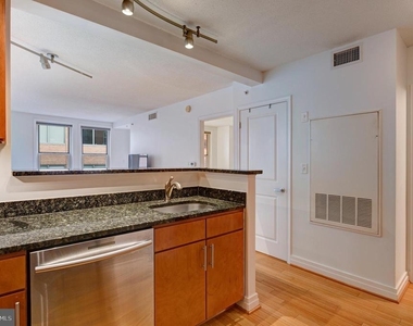 915 E Street Nw - Photo Thumbnail 27