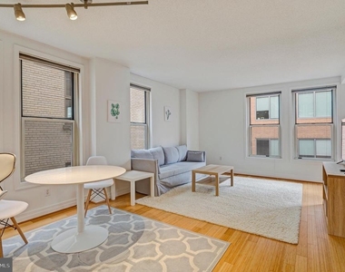 915 E Street Nw - Photo Thumbnail 4