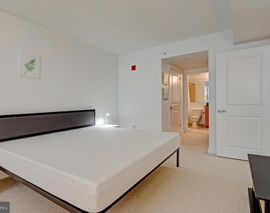 915 E Street Nw - Photo Thumbnail 14