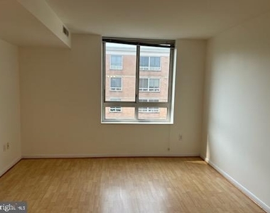 350 G Street Sw - Photo Thumbnail 8