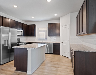 313 Timber Brook Dr - Photo Thumbnail 8