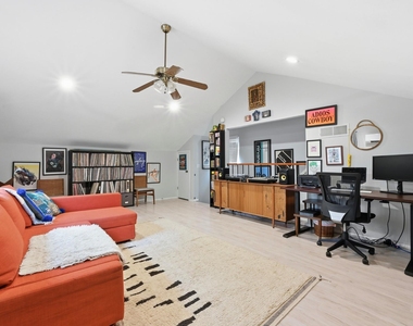 2509 Redleaf Ln - Photo Thumbnail 17
