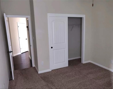 3451 Mayfield Ranch Blvd - Photo Thumbnail 9